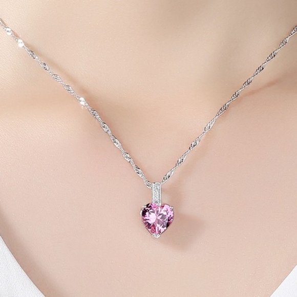 Beautiful Heart Pendant Pink Saphire Necklace New - Picture 6 of 7